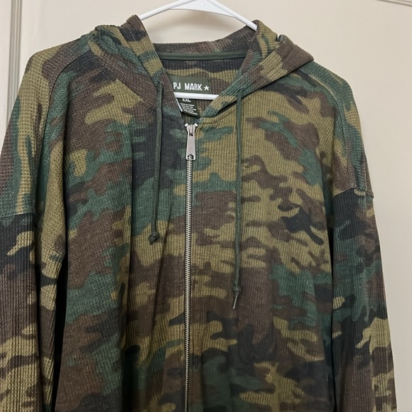 PJ mark camo sweater size: XXL - Picture 2 of 7